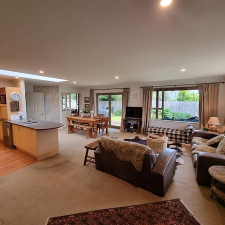 Wanaka Comfort - That Wanaka Tree Екстериор снимка
